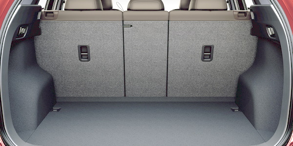 Cx 5 後部座席の広さや荷室容量はどれくらい 現役整備士 コータローの自動車ブログ